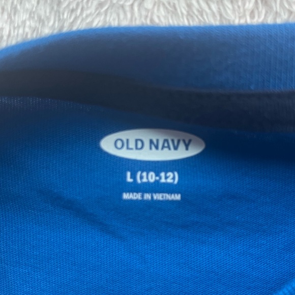 Old Navy blue boys long sleeved t-shirt in EUC size Large (10-12). - Picture 2 of 3